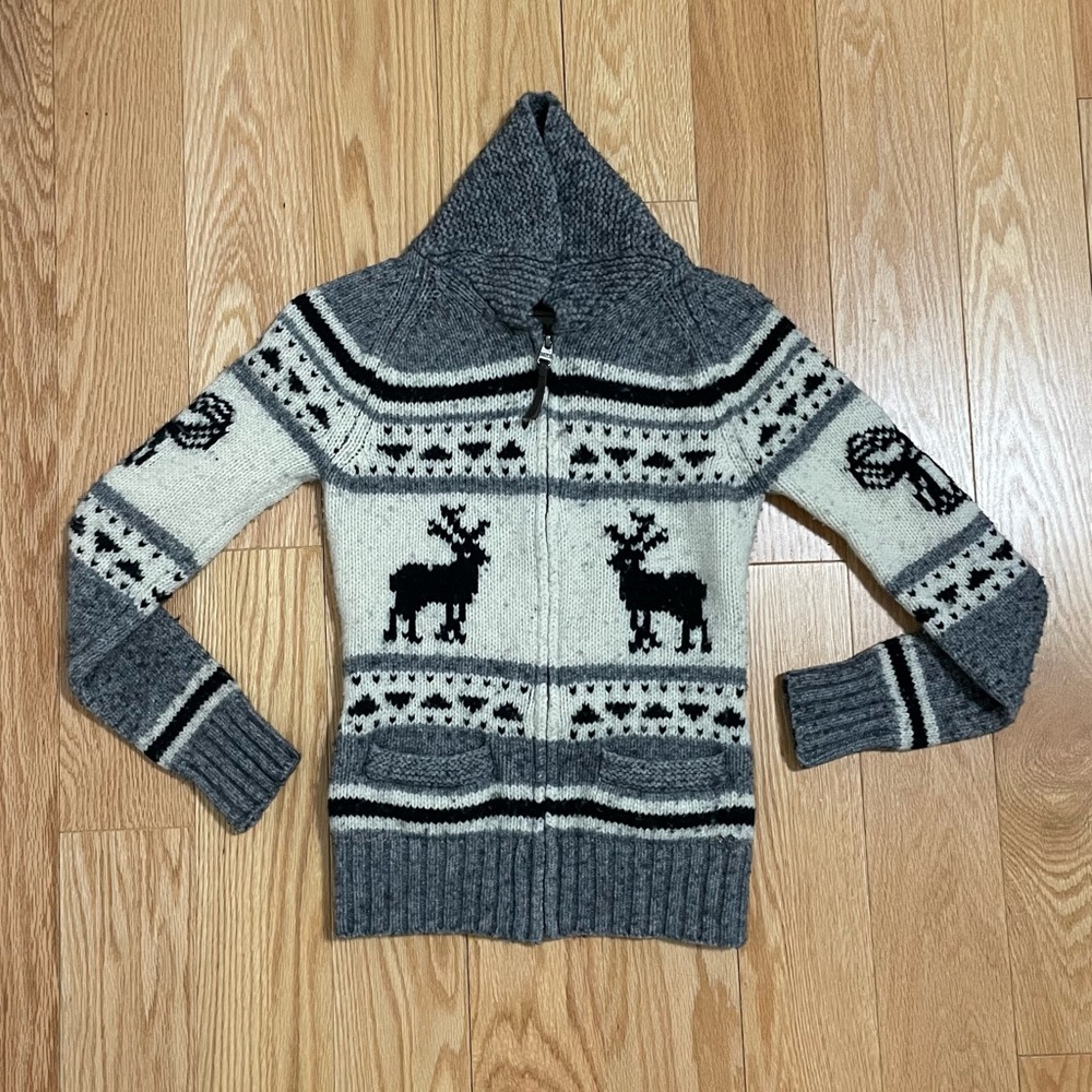 TNA Gray and Black Patterned Zip-Up Sweater